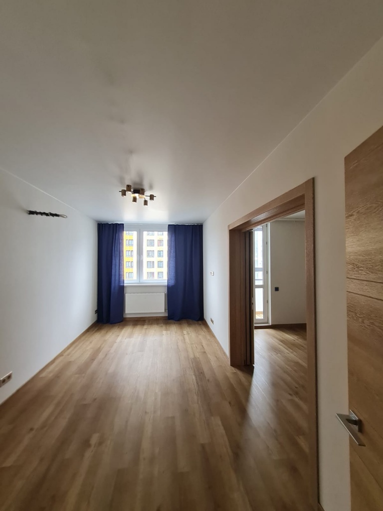 Продается 2- комнатная квартира в Одинцовском районе , п. Новоивановское ул. Бульвар Энштейна  расположеннная на 5/22 этажного дома .